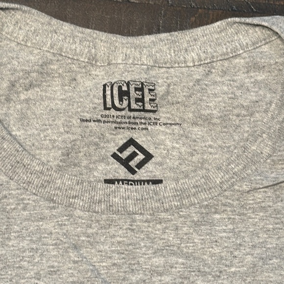 ICEE Slush Drink Graphic Short Sleeve T-Shirt in Gray Unisex Medium - Picture 3 of 4